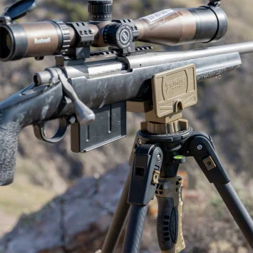 Trípode Primos Apex de fibra de carbono con ajuste por gatillo y sujeción para rifle