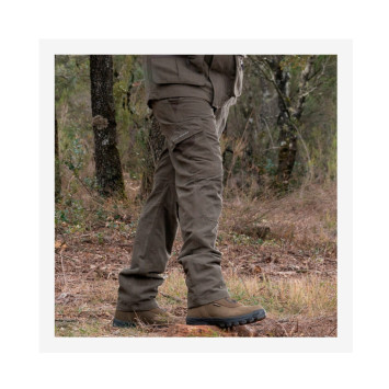 Pantalón Chiruca Odin 01 CH+ verde impermeable y silencioso con membrana transpirable y bolsillos multiusos