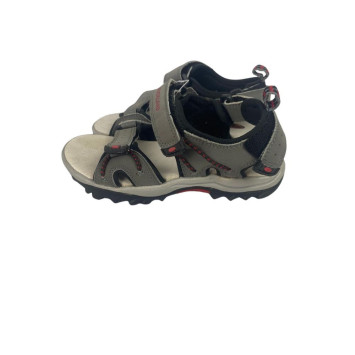 Sandalia Tuckland niño color gris con velcros, ideal para terrenos irregulares