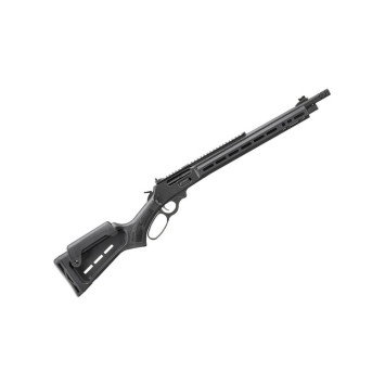 Vista en ángulo del rifle de palanca Marlin 1895 Dark calibre  Government con culata sintética y freno de boca radial.