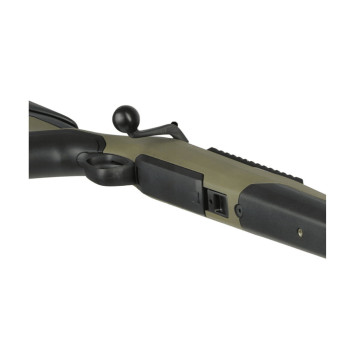 Detalle inferior del STEYR RMS WILD verde con cargador desmontable y guardamonte