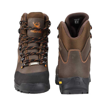 Botas de caza DIOTTO NATURE mostradas de frente y por la parte trasera con caña acolchada