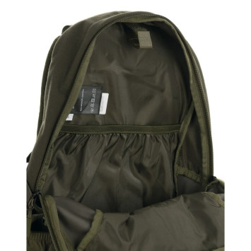 Compartimento interior de la mochila HART SPEAN 25 con espacio para bolsa de hidratación