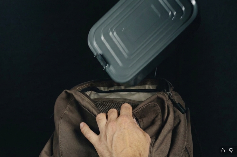 Mochilas Vorn: acceso superior al compartimento principal y capacidad para equipo de caza en jornada completa